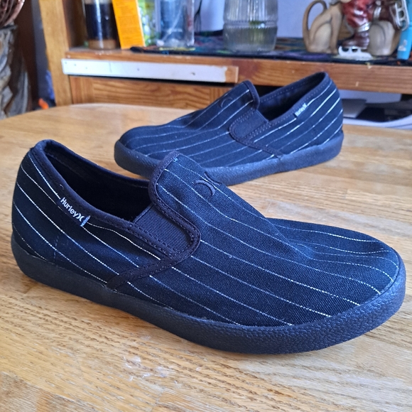 Hurley striped Slip on Loafers - Picture 1 of 8
